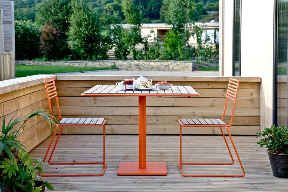 Patio, Garden, Dining area, Garden view