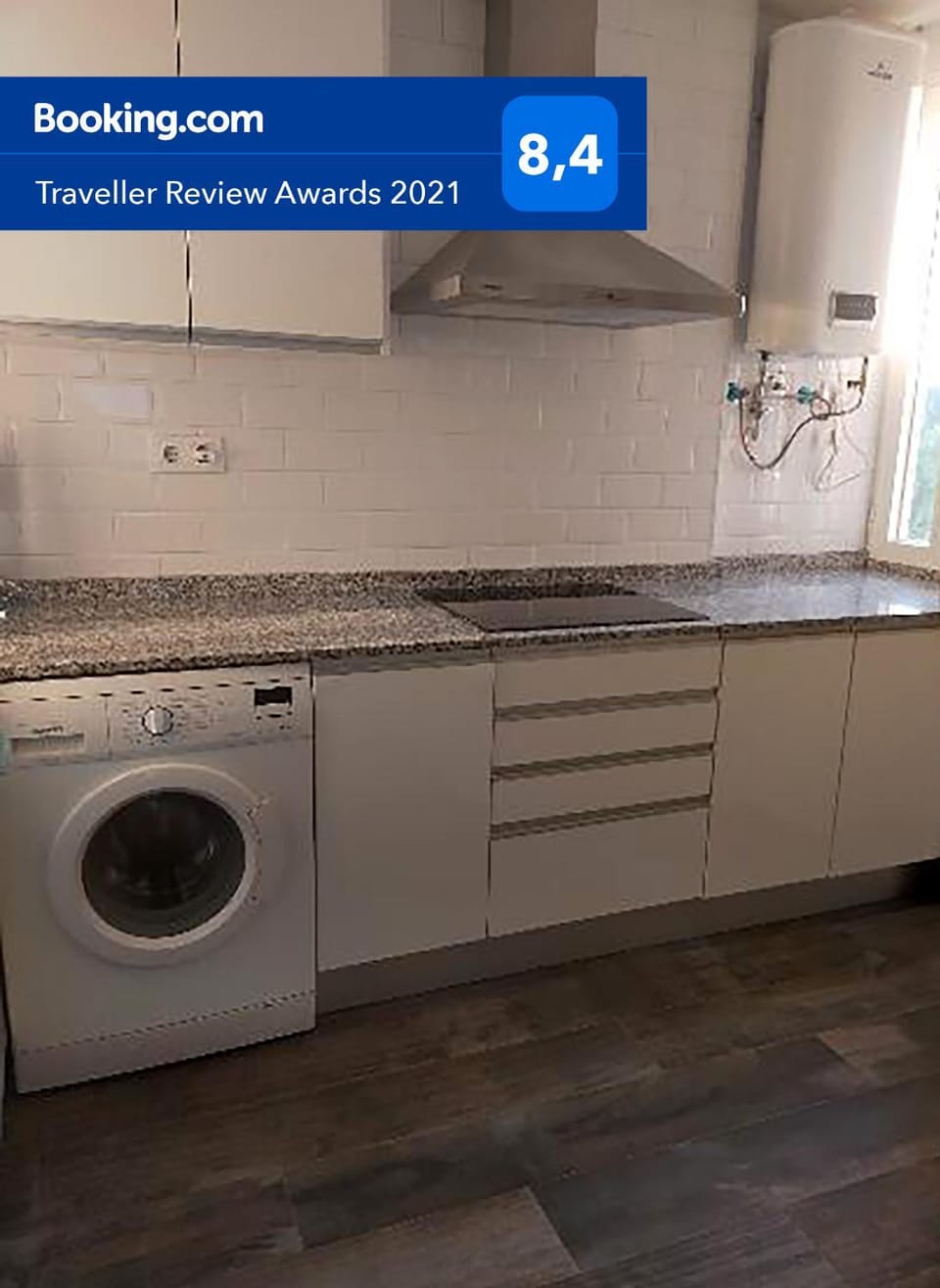 Kitchen or kitchenette, Business facilities, Decorative detail, dishwasher, washing machine