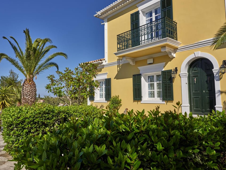 Property building, Garden