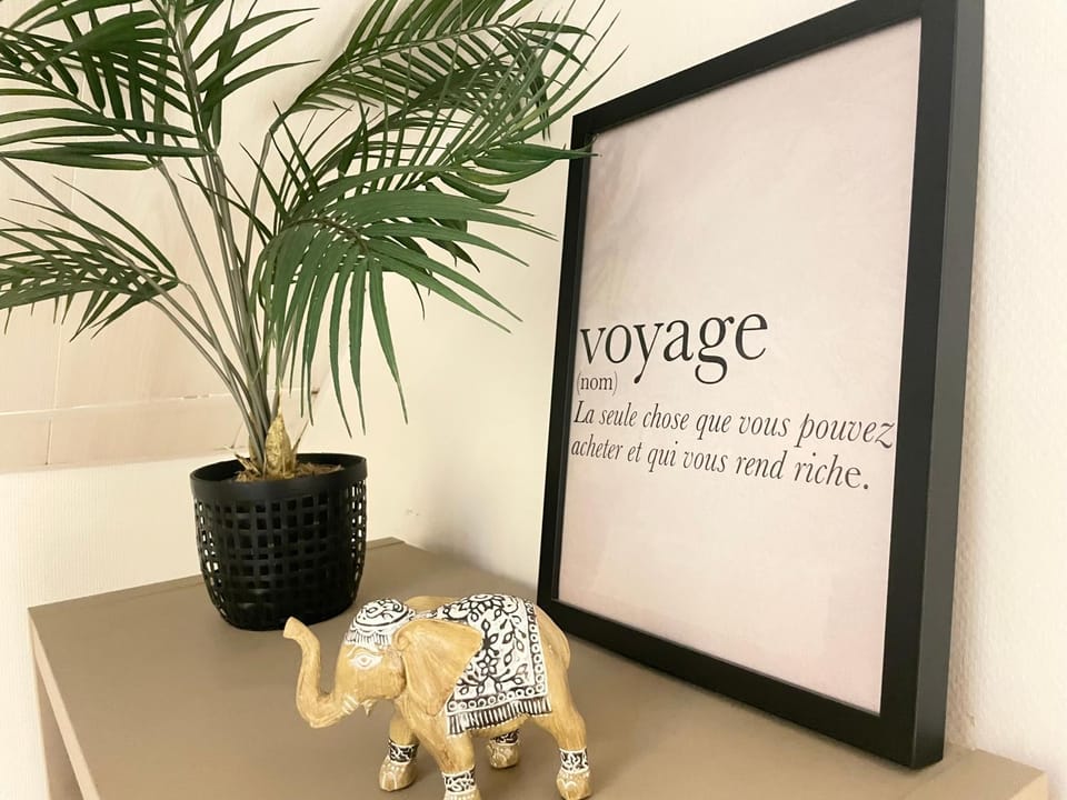 Property building, Decorative detail