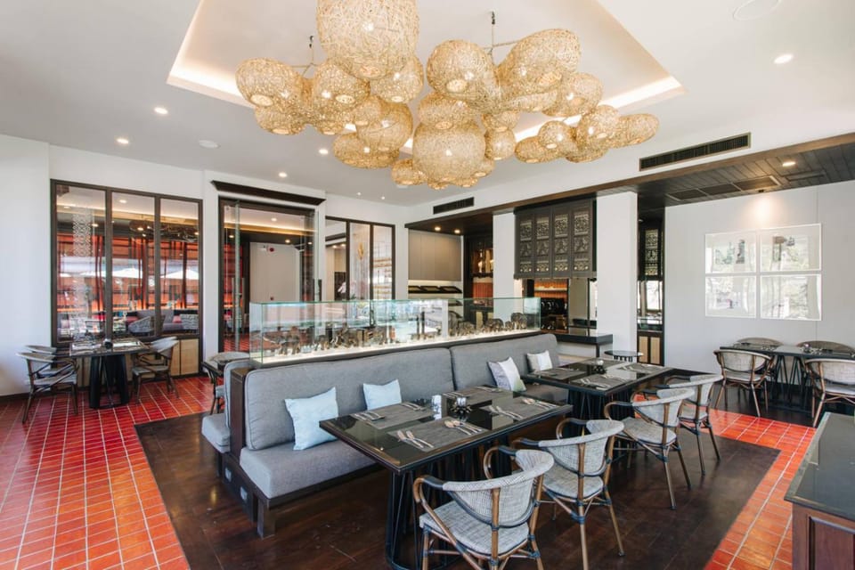 Restaurant/places to eat, Restaurant/places to eat