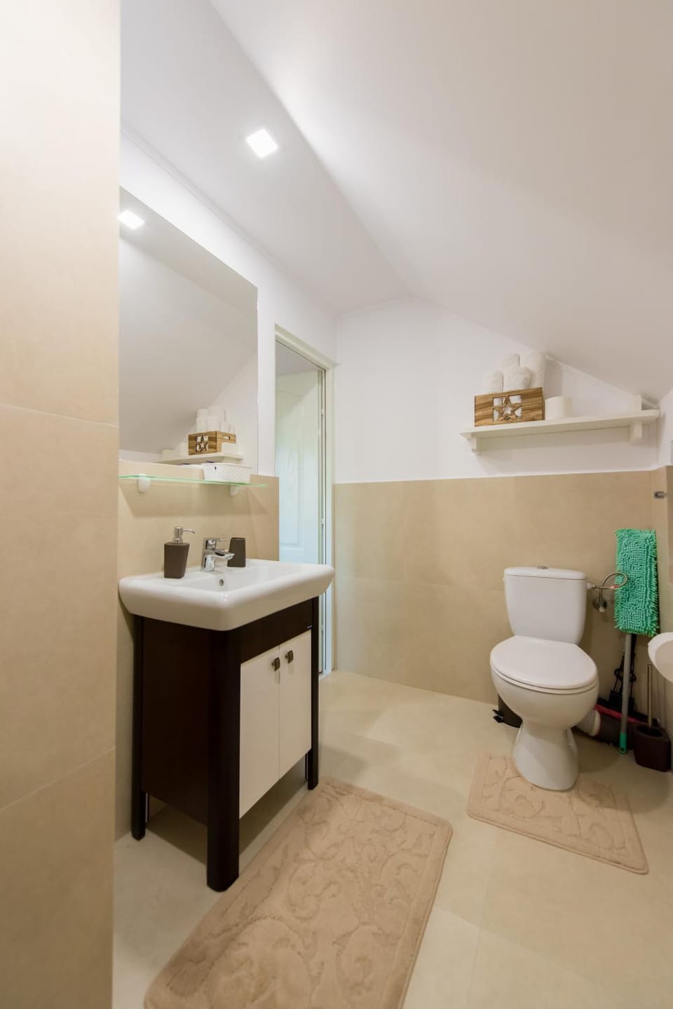 Toilet, Bathroom