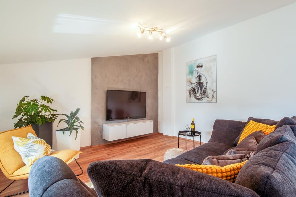 TV and multimedia, Living room