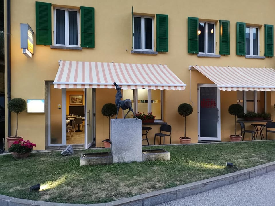 Property building, Street view