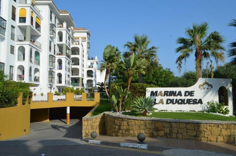 Facade/entrance, Property logo or sign