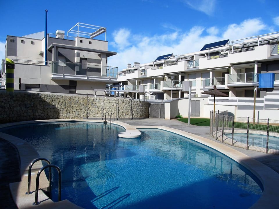 Property building, Swimming pool