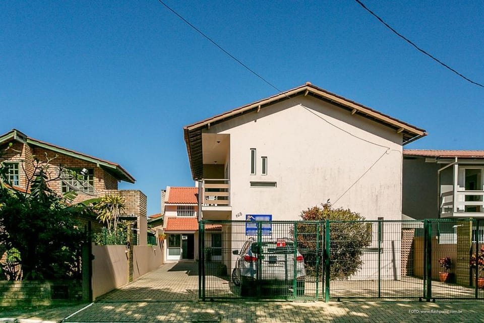 Apartamento nota 10 na praia da Barra da Lagoa House in Florianopolis