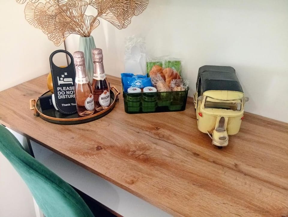 Megaride Santa Lucia Bed and Breakfast in Naples