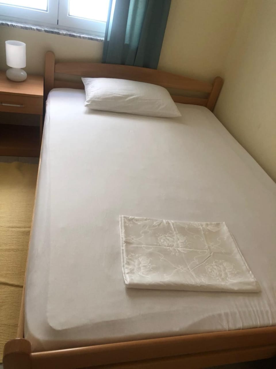 Charming House with private Flower Garden Apartment in Ulcinj Municipality