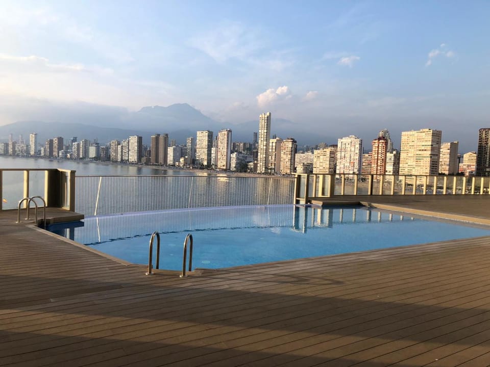 Swimming pool, Swimming pool