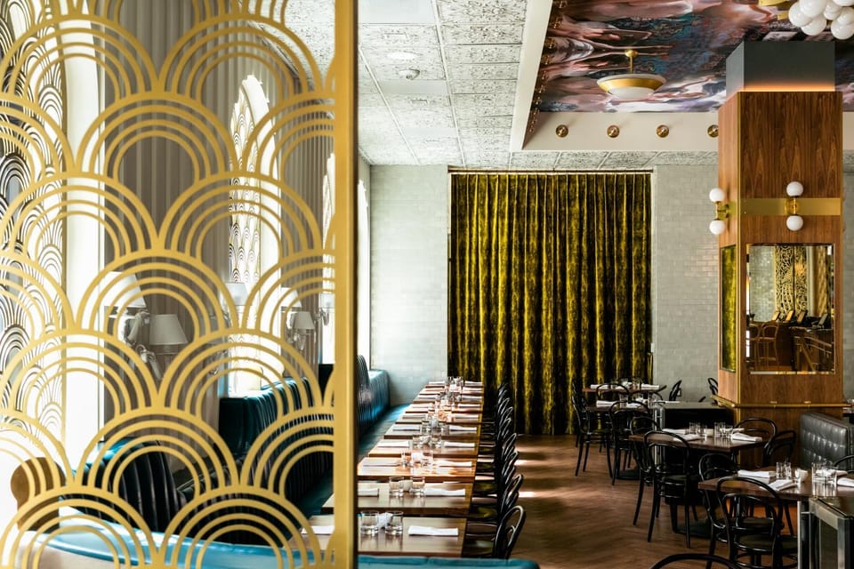Restaurant/places to eat, Lounge or bar
