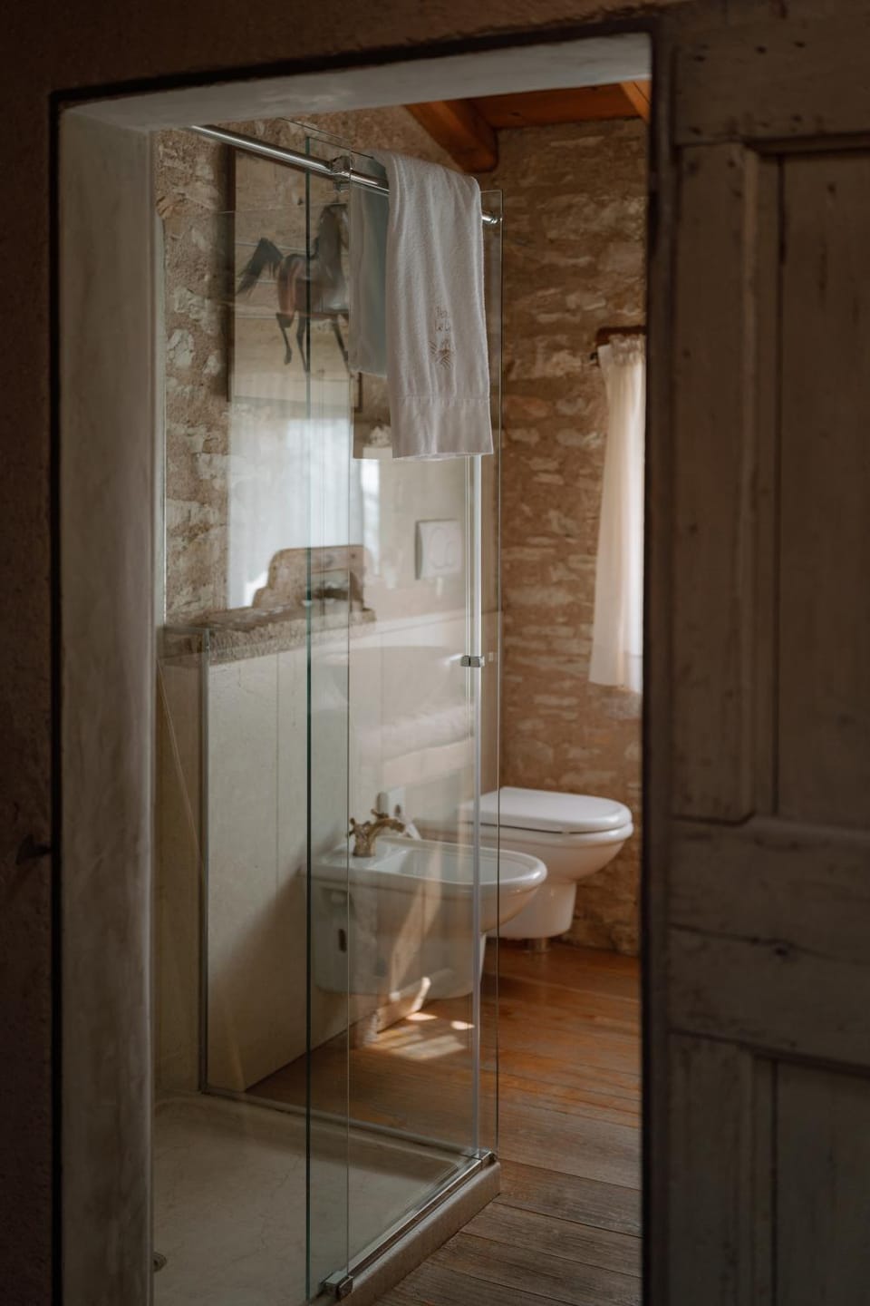 Shower, Toilet, Bathroom, towels
