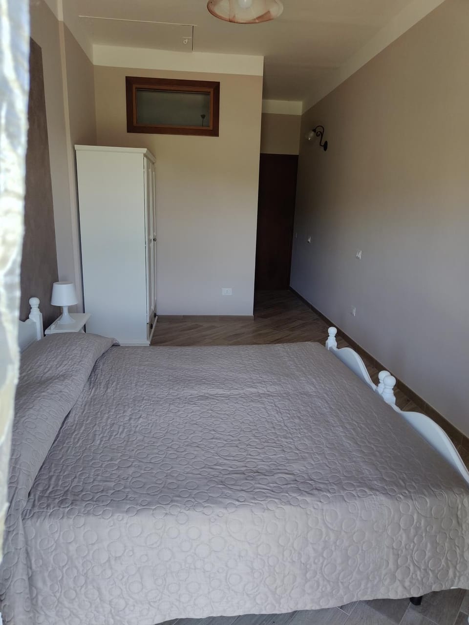 Bed, Photo of the whole room, Bedroom, wardrobe