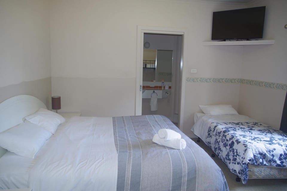Halls Gap Tavern Hotel in Halls Gap