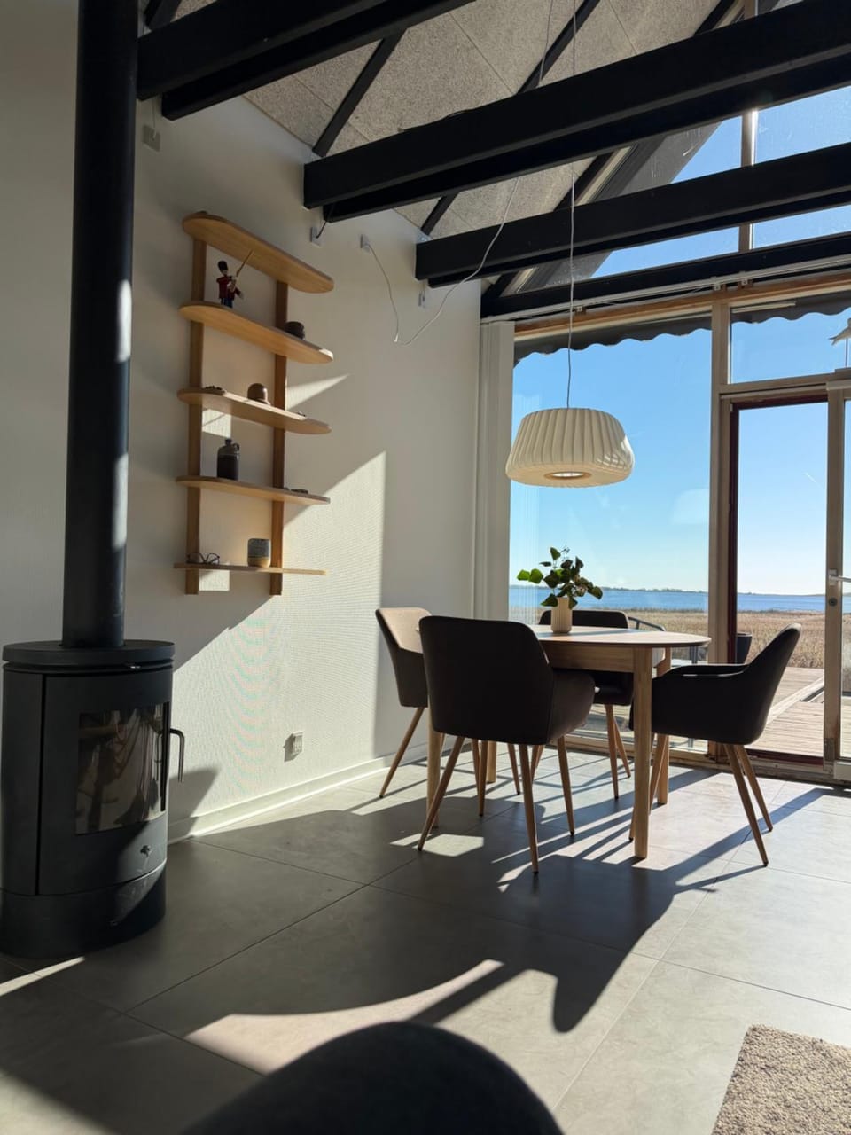 Living room, Dining area, Sea view