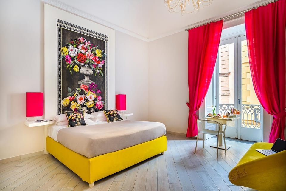 Bed, Living room, Photo of the whole room, Seating area, Bedroom