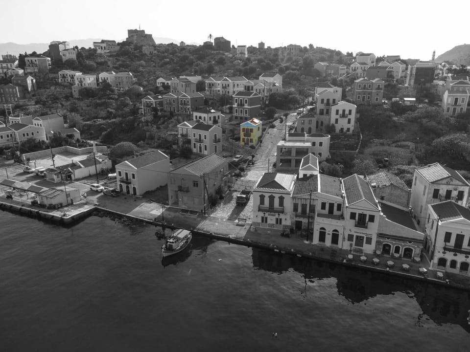 Property building, Nearby landmark, Bird's eye view, City view, Location