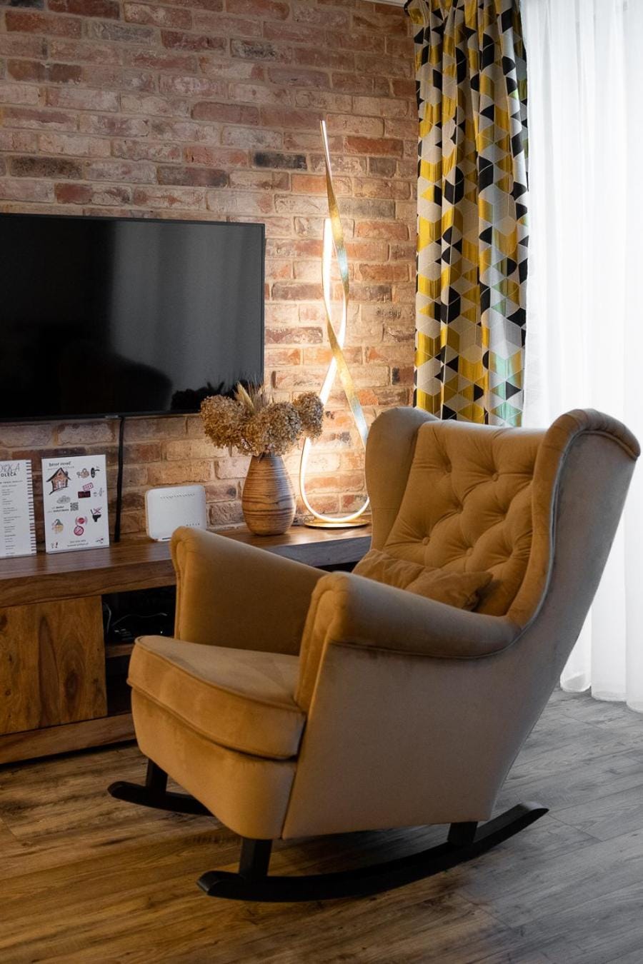 TV and multimedia, Living room, Seating area