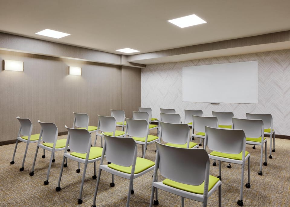 Meeting/conference room