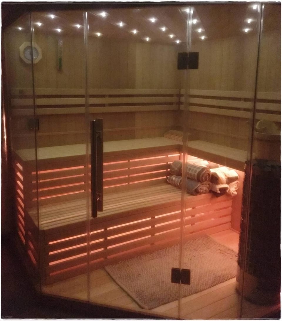 Sauna, Sauna, Spa and wellness centre/facilities