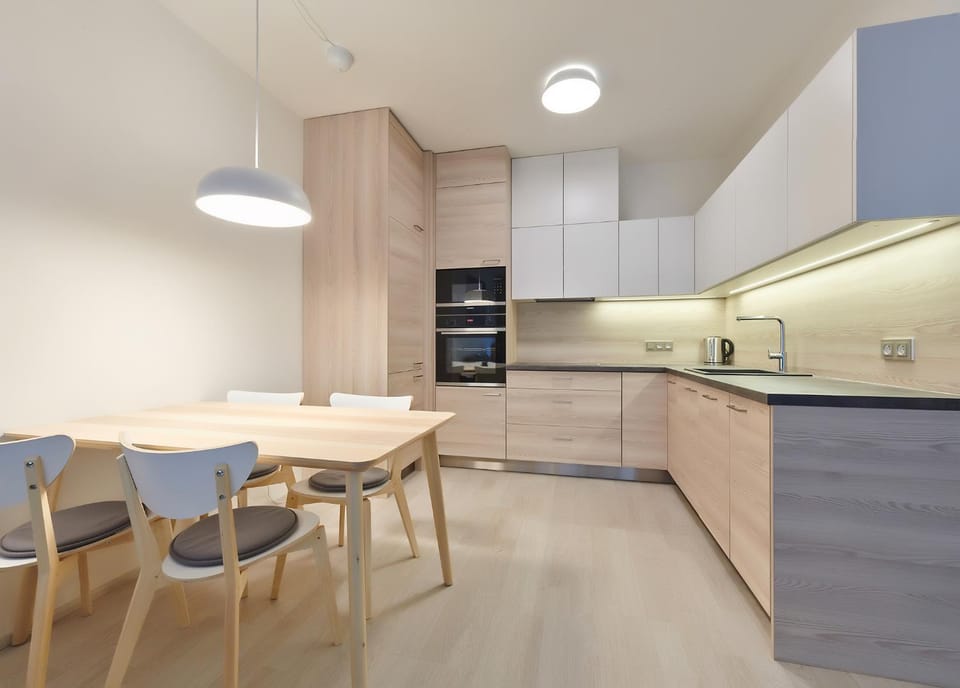 Kitchen or kitchenette, Dining area, pet friendly, stove