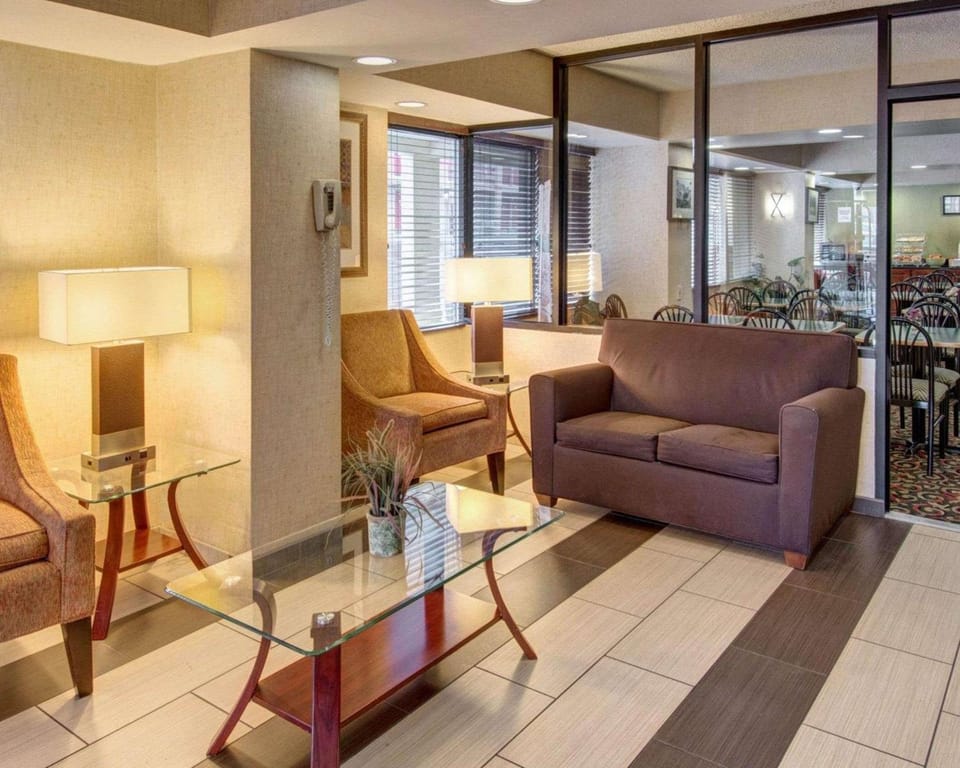 Lobby or reception, On site