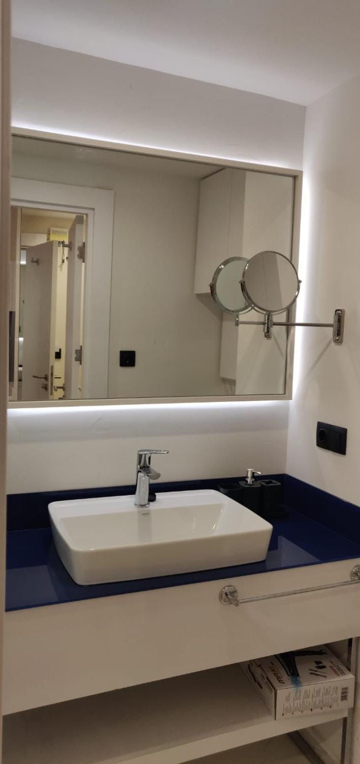 Sea view hotel apartment orbi city1006. Apartment in Batumi