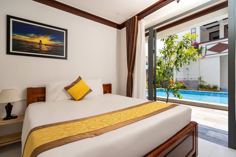 Bed, Photo of the whole room, Bedroom, Pool view, Swimming pool
