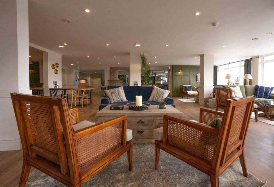 Lounge or bar