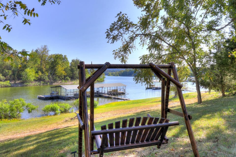 Cottages at Fair Haven Cove Resort in Table Rock Lake