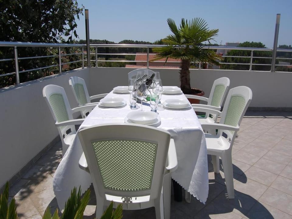 Villa Elkom, App.4 Apartment in Ulcinj Municipality