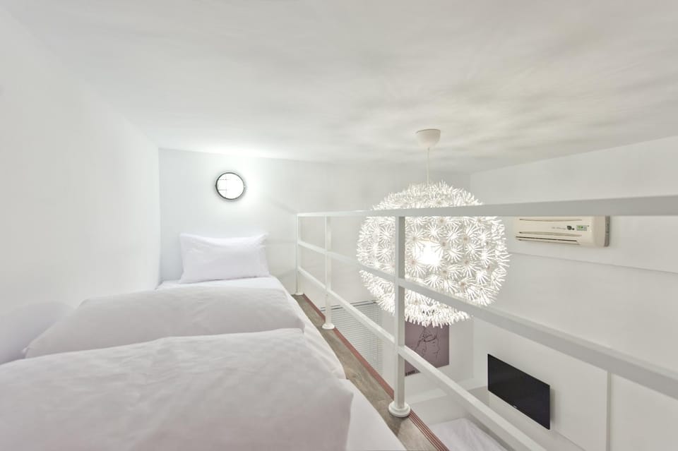 Leo 111/Arena Ruifeng Bed and Breakfast in Kaohsiung