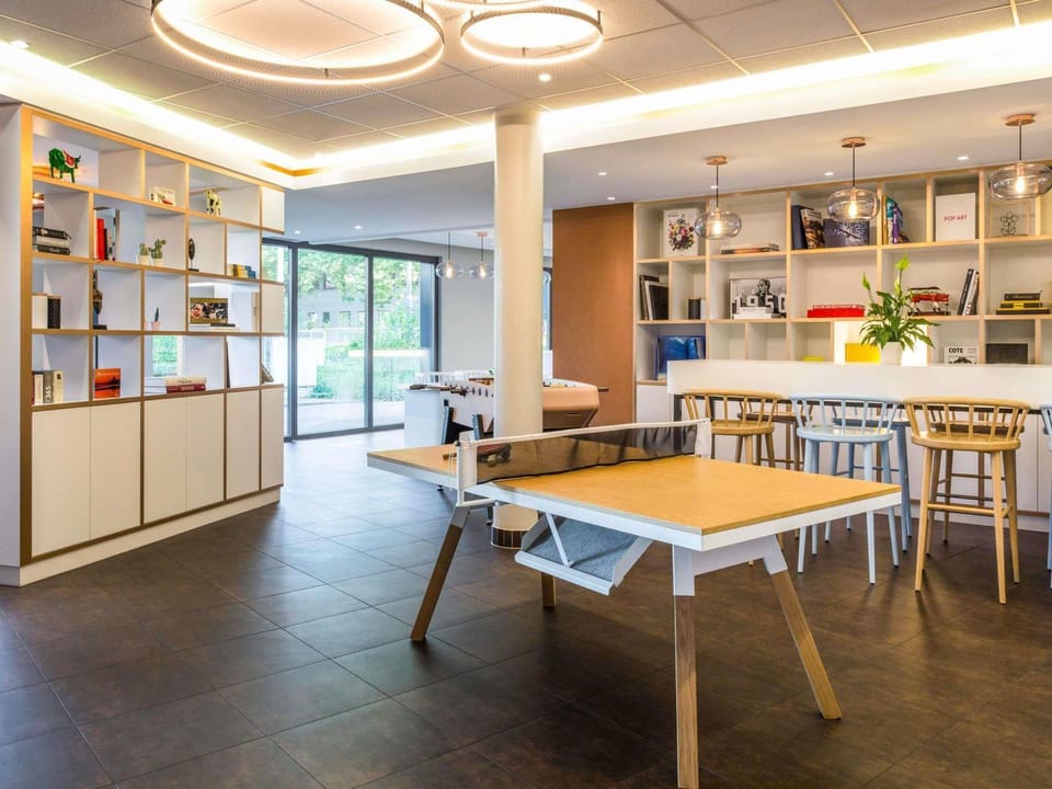 Lounge or bar