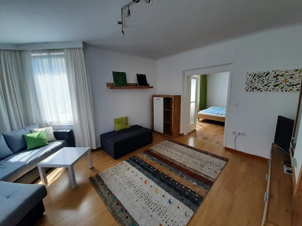 Living room, Photo of the whole room, Seating area