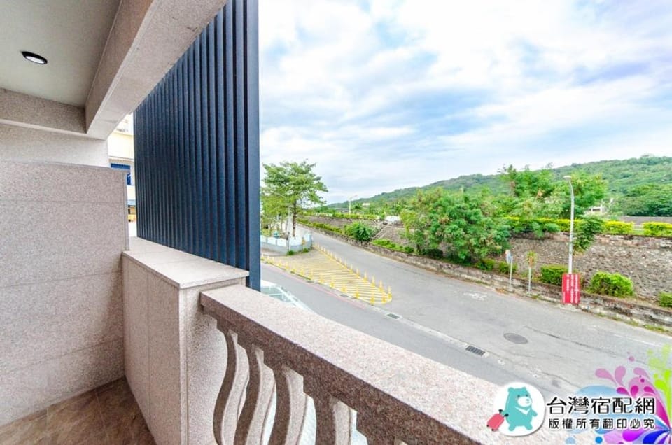 Property building, Day, Natural landscape, View (from property/room), Balcony/Terrace, Mountain view