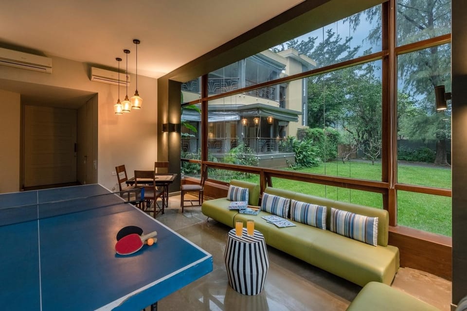 Table tennis, Seating area, Area and facilities