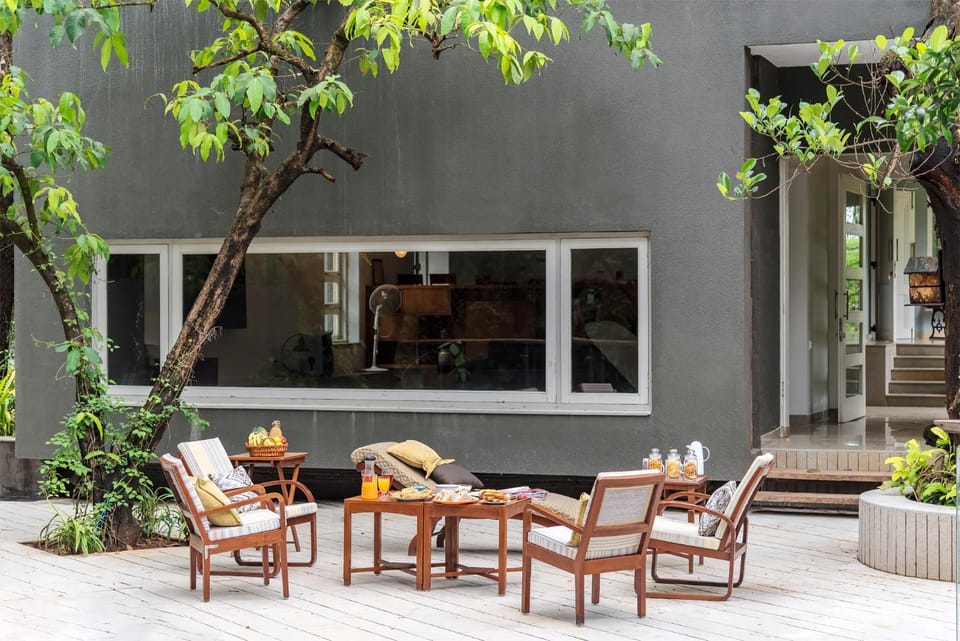 Patio, Day, Seating area