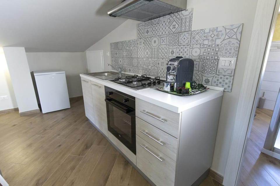 Kitchen or kitchenette