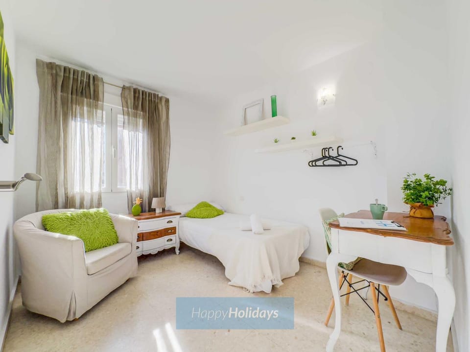 Seating area, Bedroom