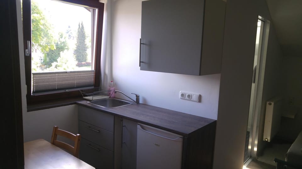 Kitchen or kitchenette, Seating area