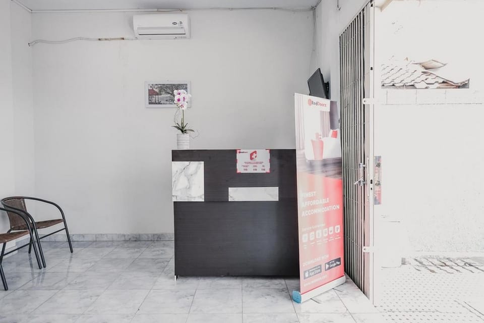 RedDoorz @ Jalan Narada Lampung Bed and Breakfast in Indonesia