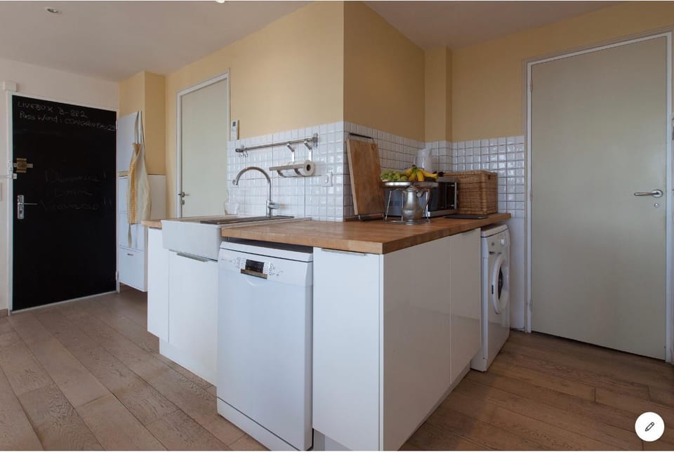 Aux 4 Sardines T2 56m2 Apartment in Concarneau