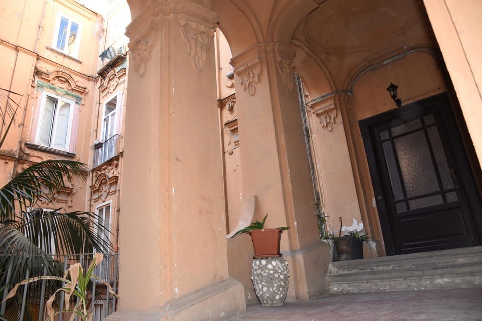 Facade/entrance, Decorative detail