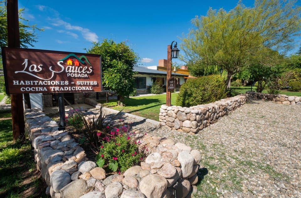 Property building, Restaurant/places to eat