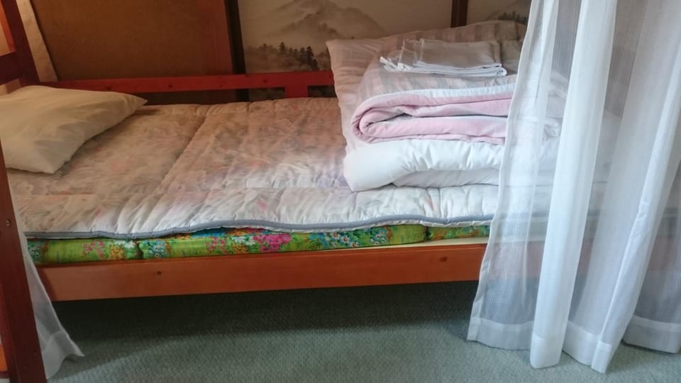 bunk bed