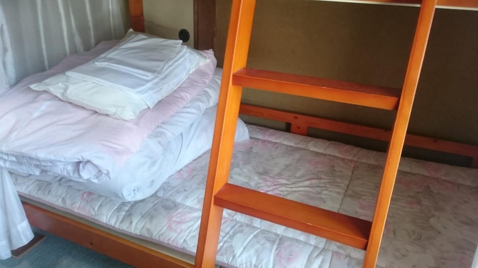 bunk bed