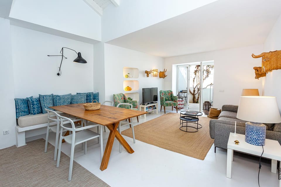 Patio, Living room, Dining area