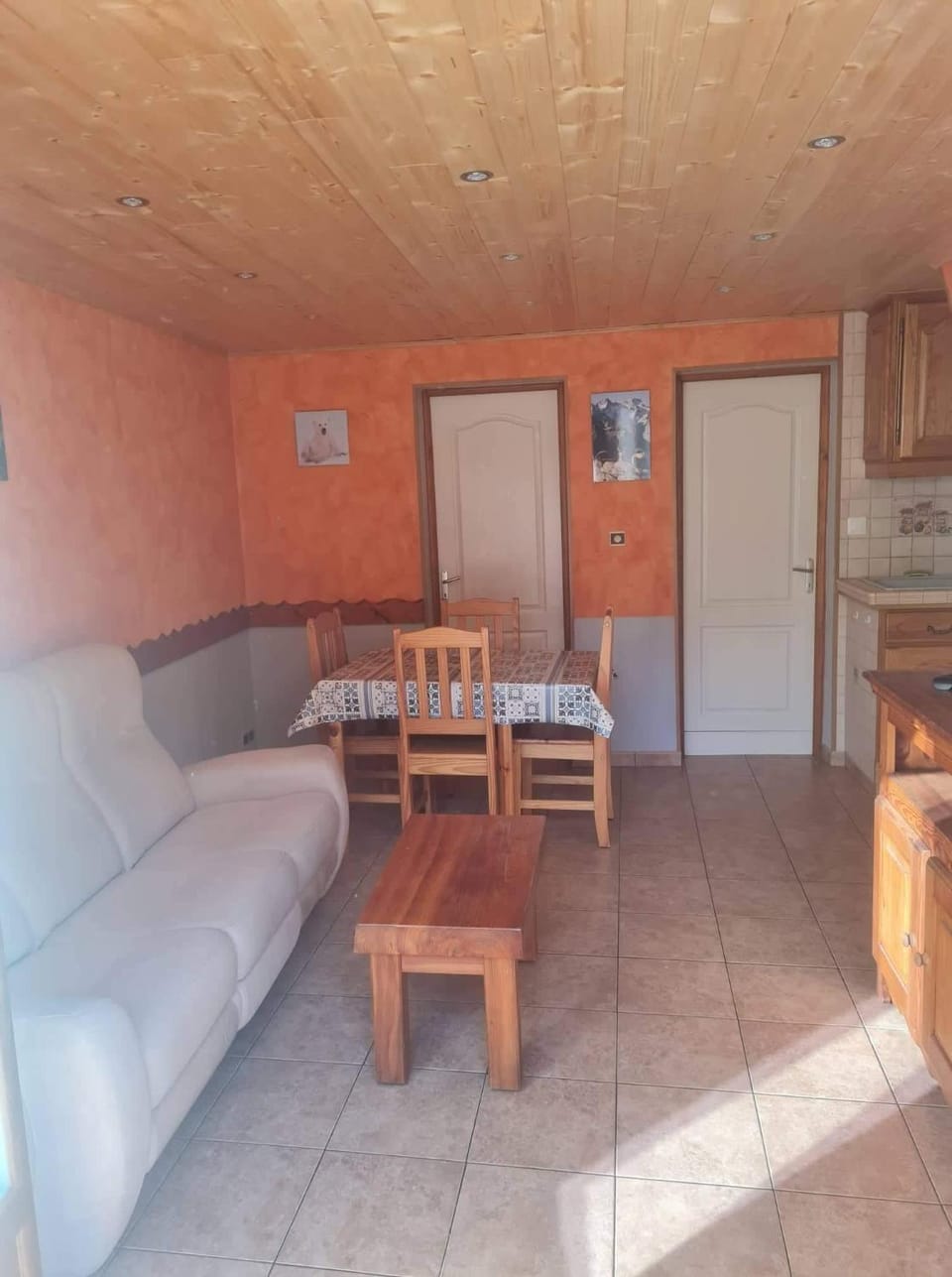Seating area