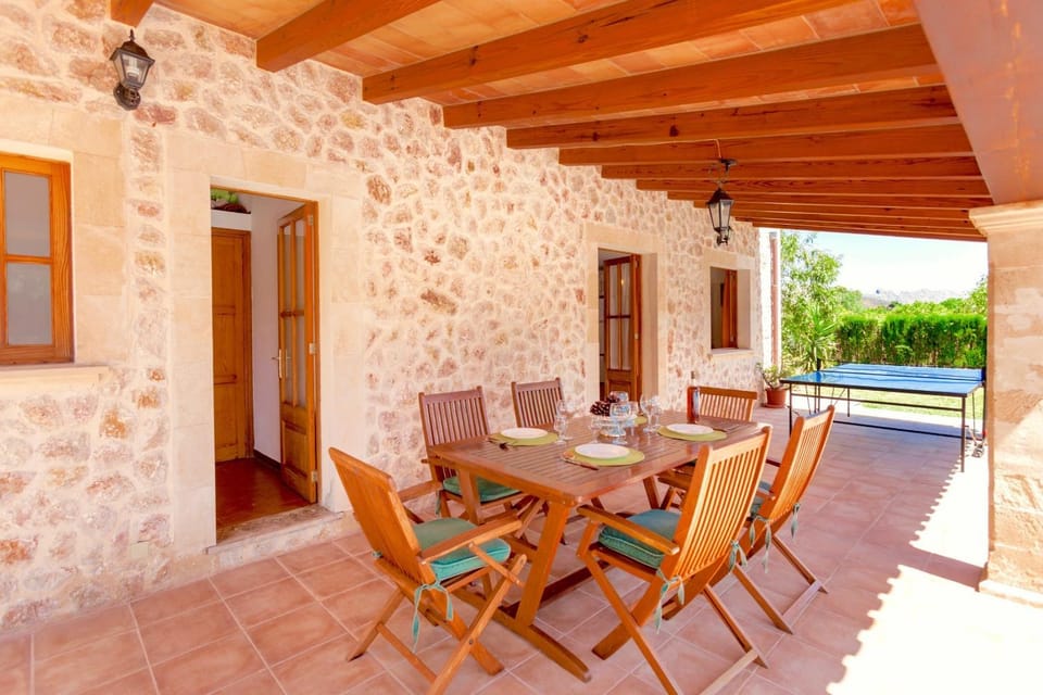 Table tennis, Balcony/Terrace, Dining area