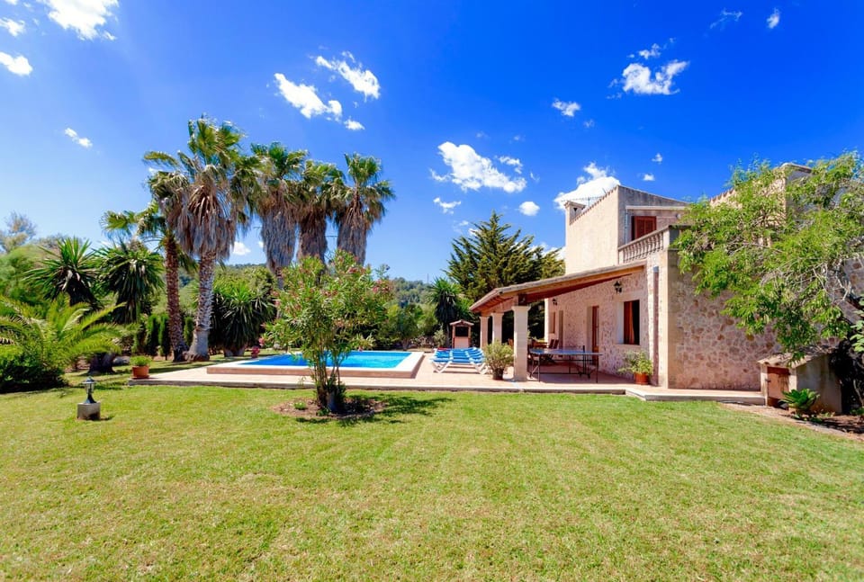 Property building, Garden, Garden view, Pool view, Swimming pool, sunbed